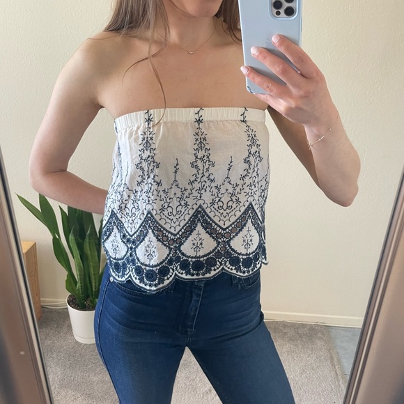 TOBI Strapless eyelet Top XS - Picture 5 of 7